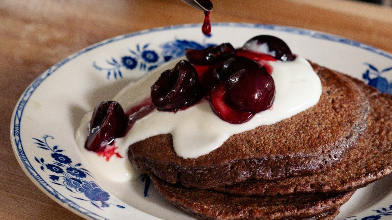 CHOCOLATE PANCAKES & FRUIT COMPOTE